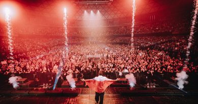 Yatra conquistó una vez más al público chileno y causó locura en su regreso al Movistar Arena con su “Entre Tanta Gente Tour”