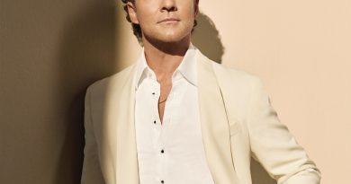 David Bisbal regresa con un cover: “Vivir Así Es Morir De Amor”