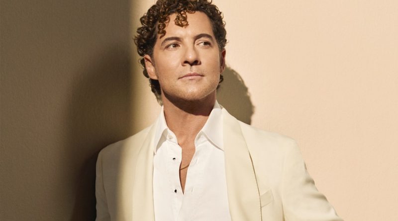 David Bisbal regresa con un cover: “Vivir Así Es Morir De Amor”